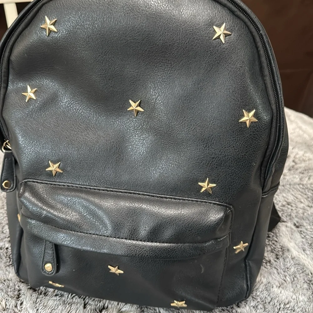 Kiss Me Couture Girls Black Backpack Adjustable Strap Zip‎ Pockets Faux Leather